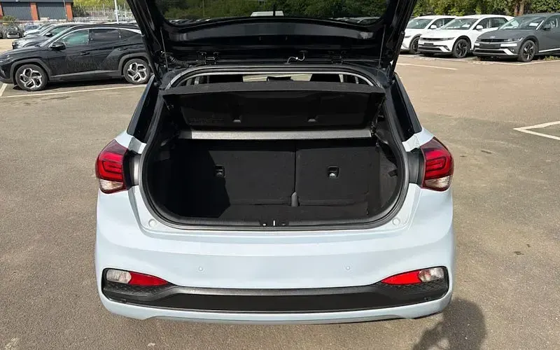 Used Hyundai i20 84 HP (61 kW) 2020 Hatchback