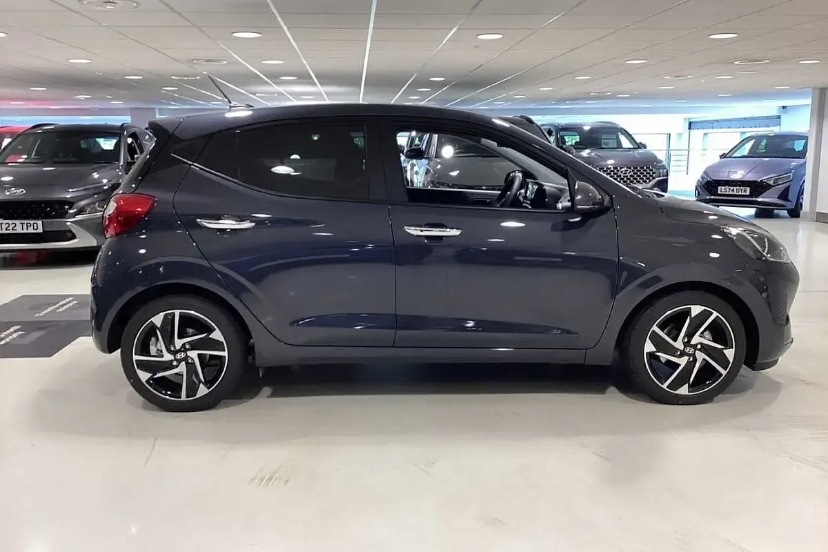 New Hyundai i10 Premium 83 HP (61 kW) 2026 Hatchback