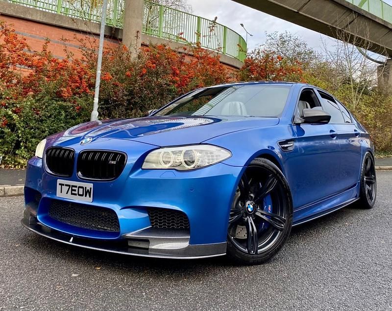 Used BMW M5 720 HP (529 kW) 2011 Blue Sedan