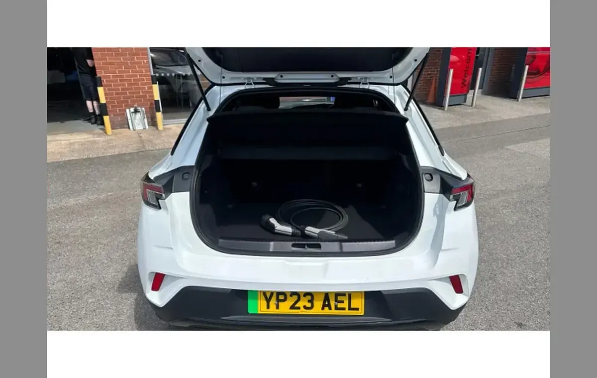 Used Vauxhall Mokka Ultimate 100 kW (136 HP) 2023 White SUV