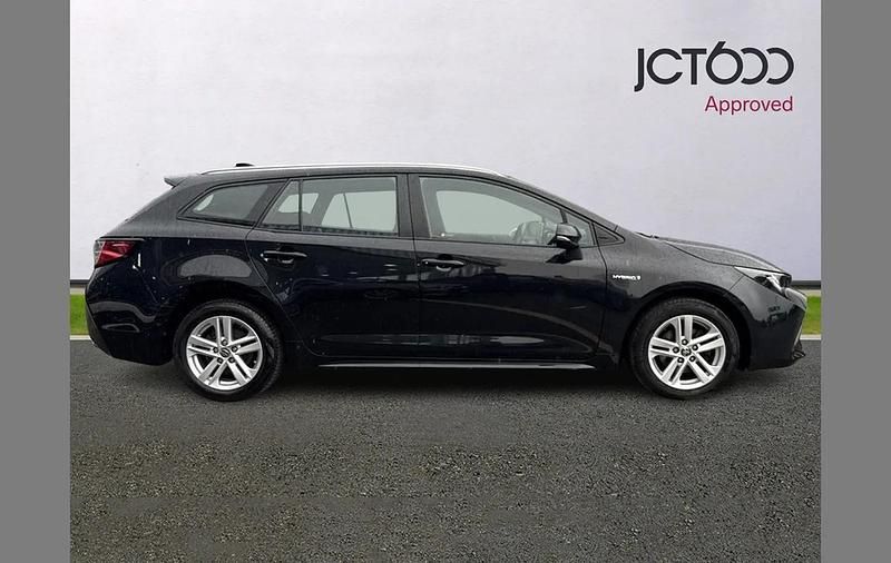 Used Toyota Corolla Sport 120 HP (88 kW) 2022 Black Estate