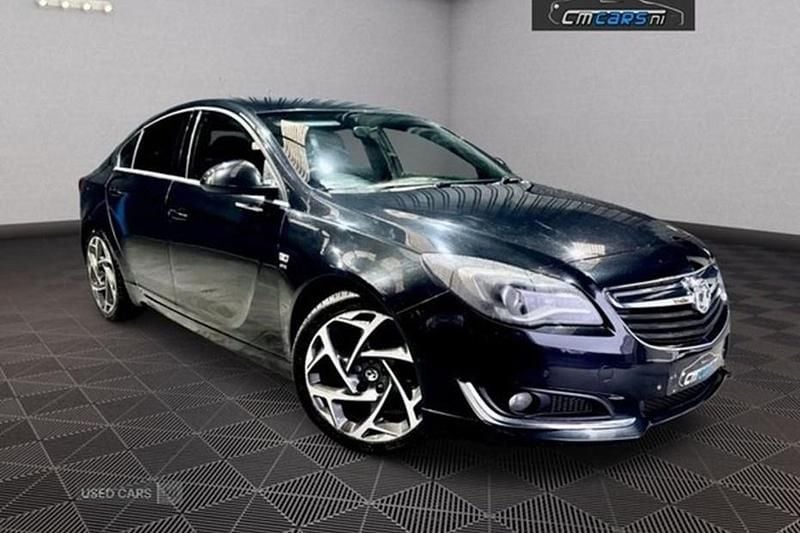 Black Used 2016 Vauxhall Insignia SRi Hatchback | £5,000 (A bit pricey) - Image 1/1
