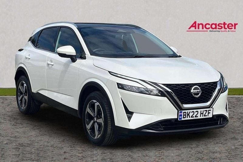 White Used 2022 Nissan Qashqai N-Connecta SUV | £19,975 (Fair price) - Image 1/4