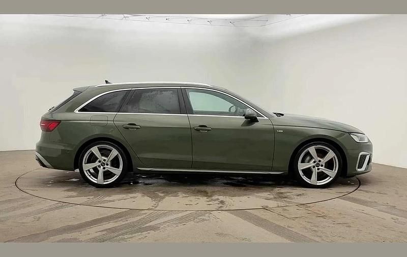 Used Audi A4 S-Line 200 HP (147 kW) 2024 Green Estate