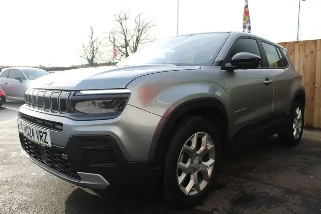 Used Jeep Avenger Altitude 100 HP (73 kW) 2024 Grey SUV