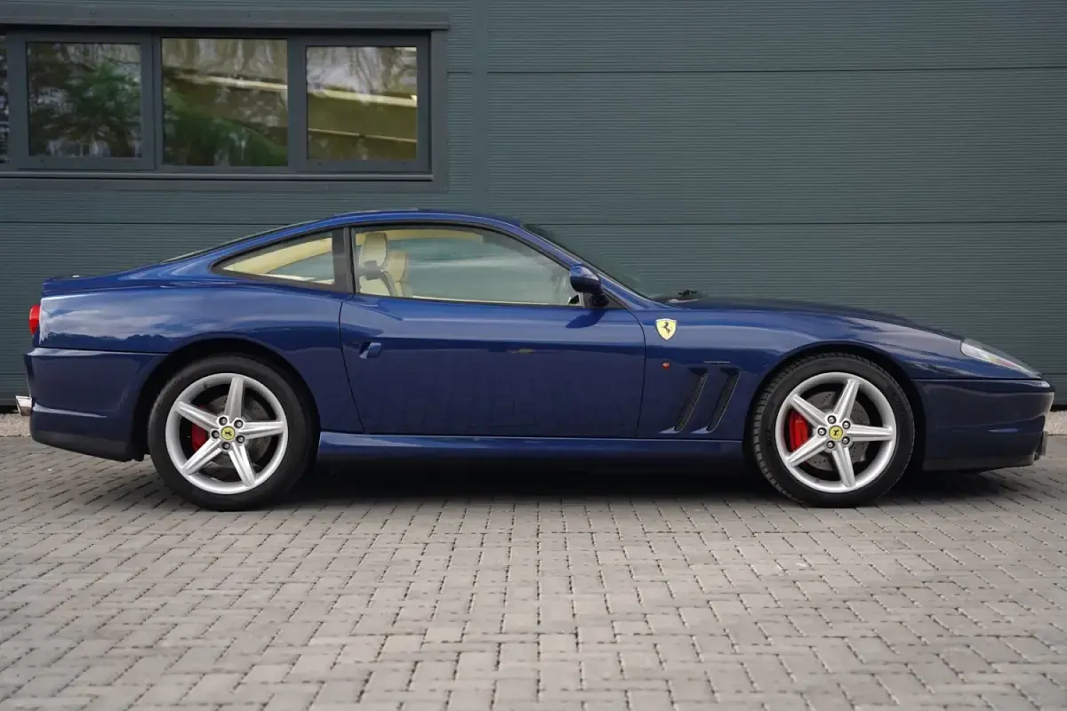 Usado Ferrari 575M Maranello 533 CV (392 kW) 2003 Azul Coupe