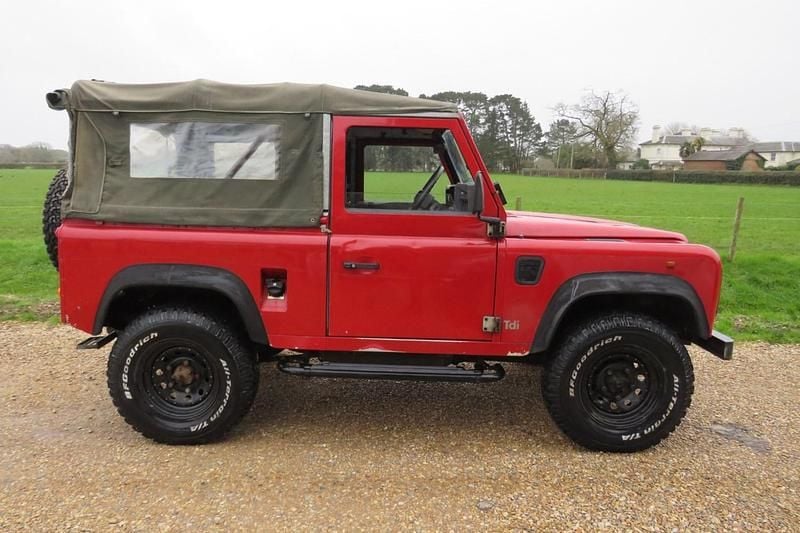 Used Land Rover Defender Basis 1999 Red SUV