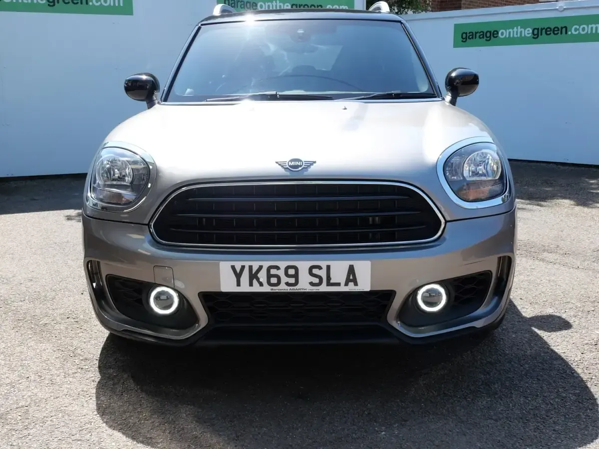 Usado Mini Cooper Sport 2020 Plateado Utilitario