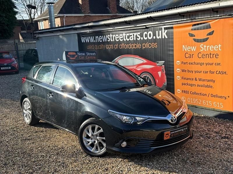Used Toyota Auris 2017 Black Hatchback