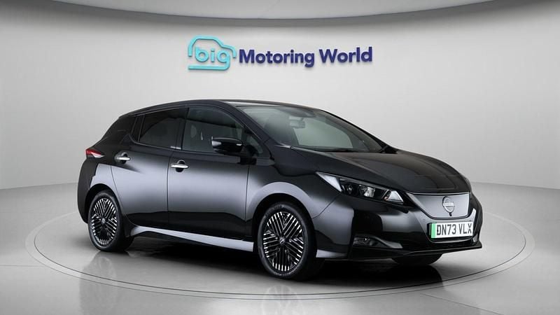 Used Nissan Leaf N-Connecta 110 kW (150 HP) 2023 Black Hatchback