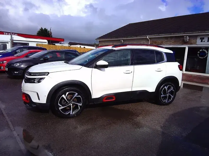 Used Citroën C5 Flair 2019 White Hatchback