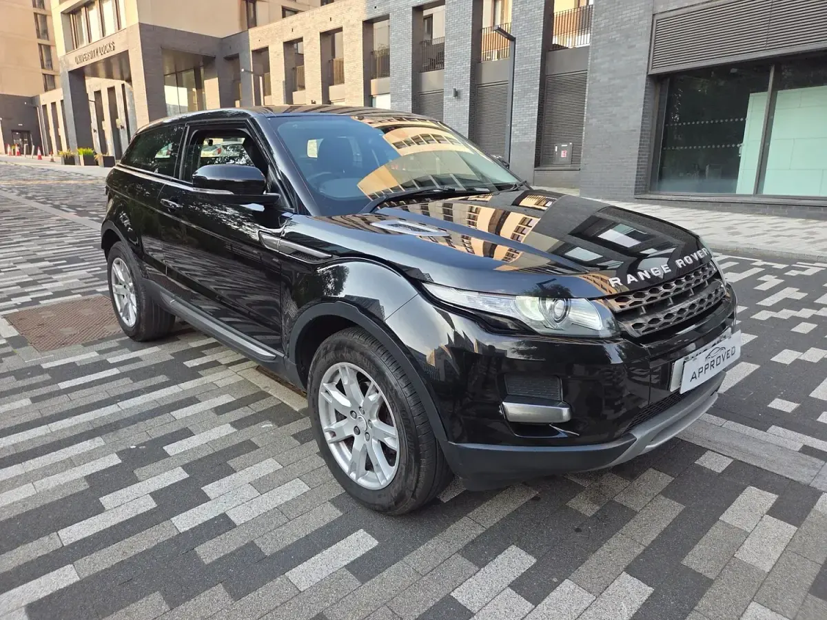 Used Land Rover Range Rover evoque Pure 187 HP (137 kW) 2012 Black SUV