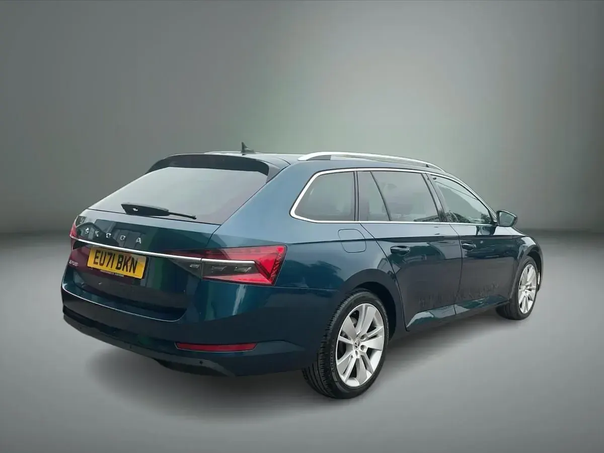 Used Skoda Superb SE L 110 HP (80 kW) 2021 Petrol blue metallic Estate