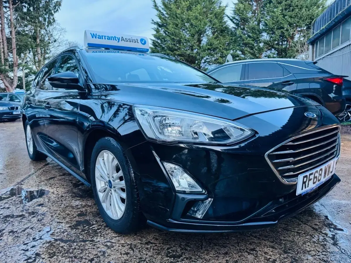 Usado Ford Focus Titanium 120 HP (88 kW) 2018 Preto Carrinha