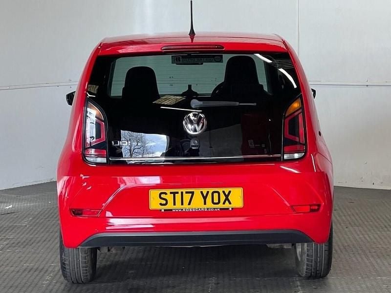 Used VW up! Beats 60 HP (44 kW) 2017 Red Hatchback