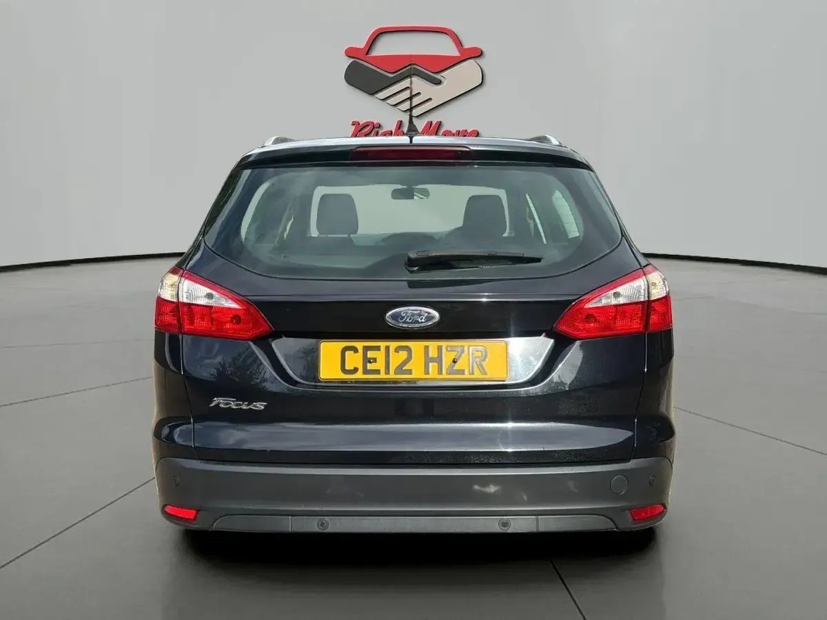 Used Ford Focus Zetec 2012 Black Estate