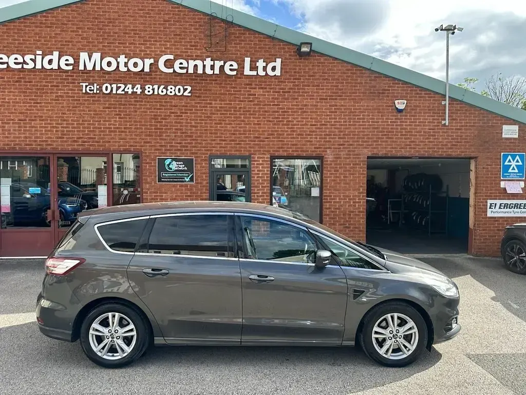 Used Ford S-MAX Titanium 150 HP (110 kW) 2015 Grey MPV