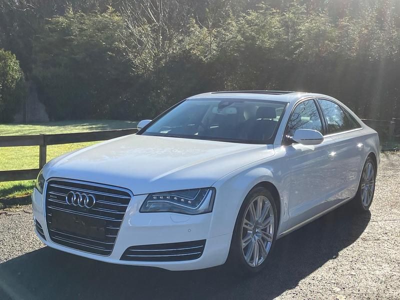 Used Audi A8 372 HP (273 kW) 2011 White Sedan
