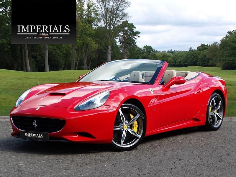 Red Used 2014 Ferrari California Cabriolet | £71,948 - Image 1/4