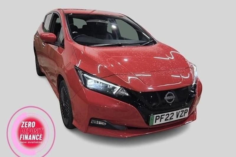 Used Nissan Leaf Tekna 160 kW (218 HP) 2022 Red Hatchback