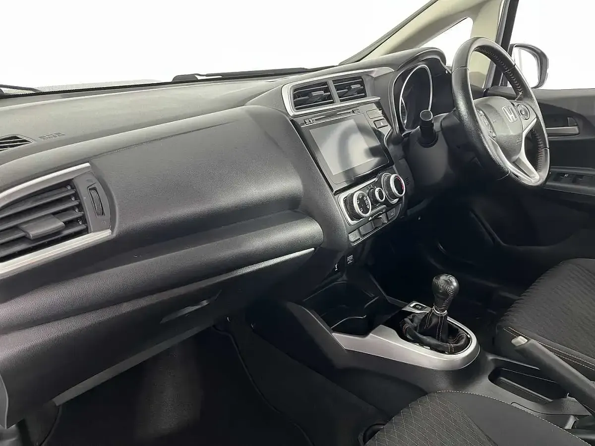 Used Honda Jazz Sport 130 HP (95 kW) 2019 Silver Hatchback