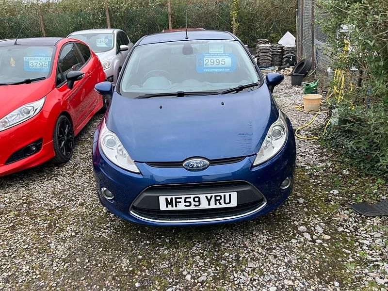 Begagnad Ford Fiesta Titanium 96 HK (70 kW) 2009 Blå Halvkombi