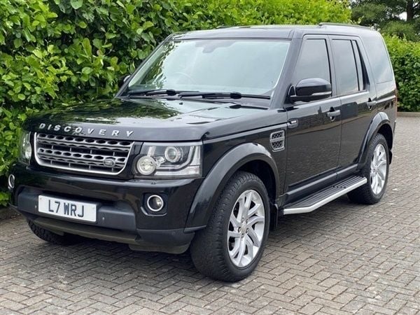 Black Used 2015 Land Rover Discovery 4 SE SUV | £15,995 (Fair price) - Image 1/1