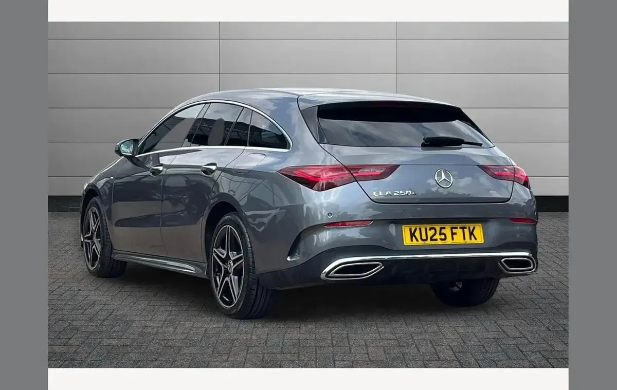 Used Mercedes CLA250 Executive 214 HP (157 kW) 2025 Grey Coupe