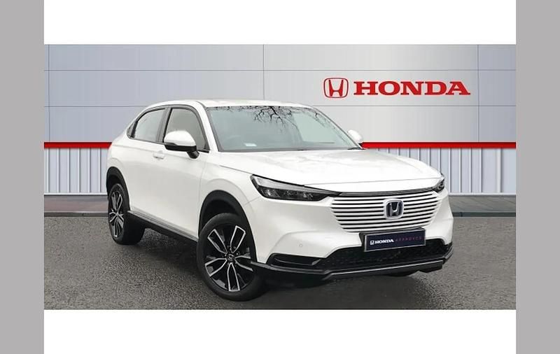 Used Honda HR-V Elegance 131 HP (96 kW) 2023 White SUV