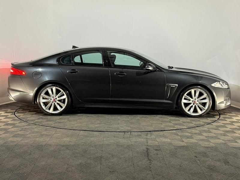 Used Jaguar XF R-Sport 200 HP (147 kW) 2014 Grey Sedan