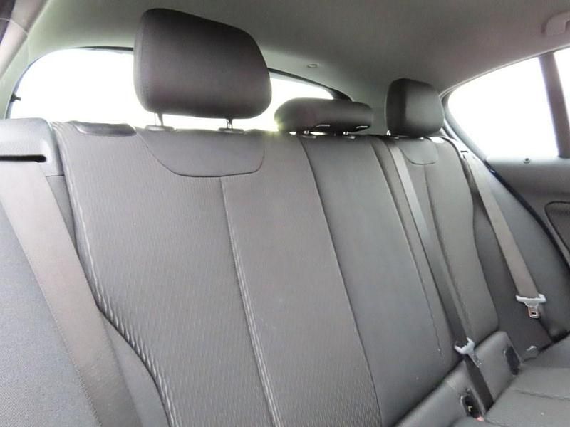 Used BMW 118 Comfort Edition 150 HP (110 kW) 2018 Blue Hatchback