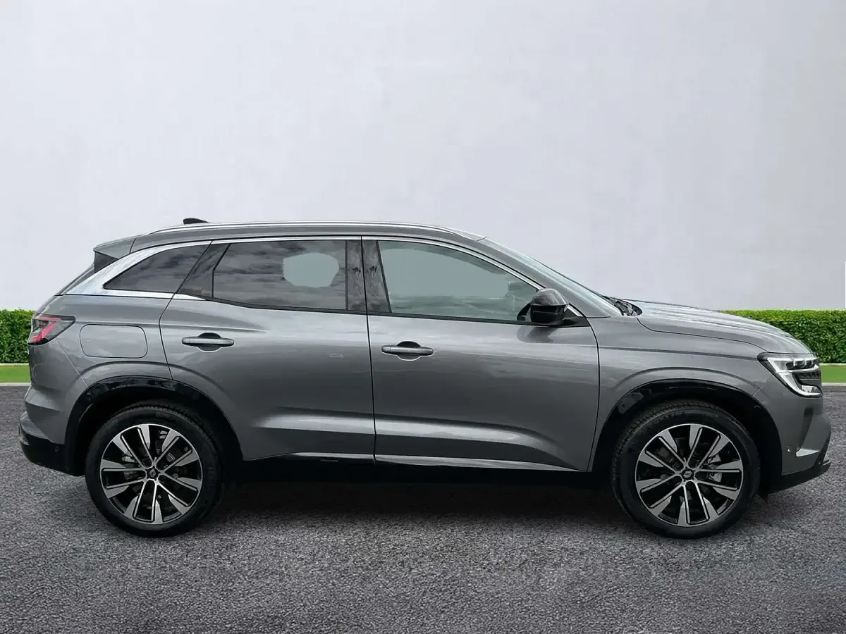 Used Renault Austral Techno 200 HP (147 kW) 2024 Grey SUV