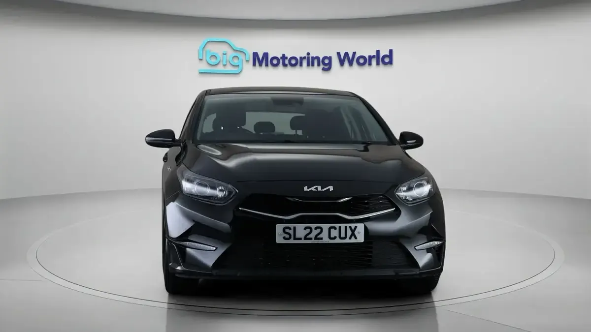 Used Kia Ceed 118 HP (86 kW) 2022 Black Hatchback