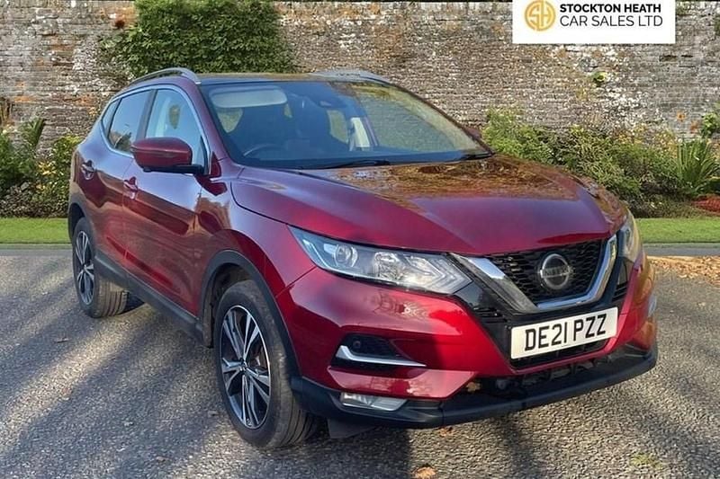 Red Used 2021 Nissan Qashqai N-Connecta SUV | £11,495 (Super price) - Image 1/1