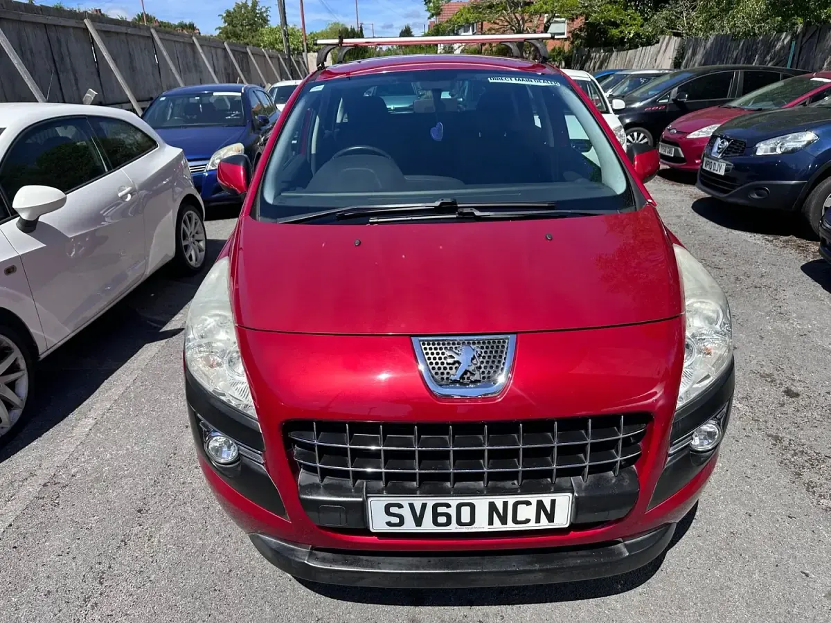 Used Peugeot 3008 Sport 112 HP (82 kW) 2010 Red Estate