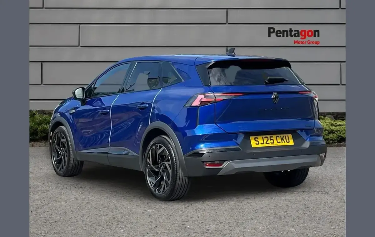 Used Renault Symbioz Iconic Esprit Alpine 140 HP (102 kW) 2025 Blue SUV