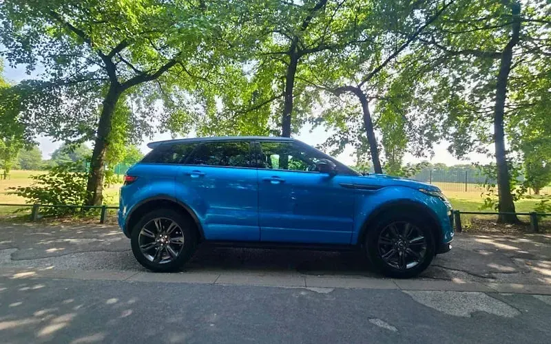 Used Land Rover Range Rover evoque Landmark 179 HP (131 kW) 2018 Blue SUV