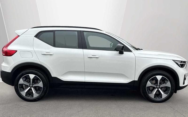 Used Volvo XC40 Plus 163 HP (119 kW) 2025 SUV