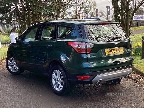 Used Ford Kuga Titanium 150 HP (110 kW) 2016 Green SUV