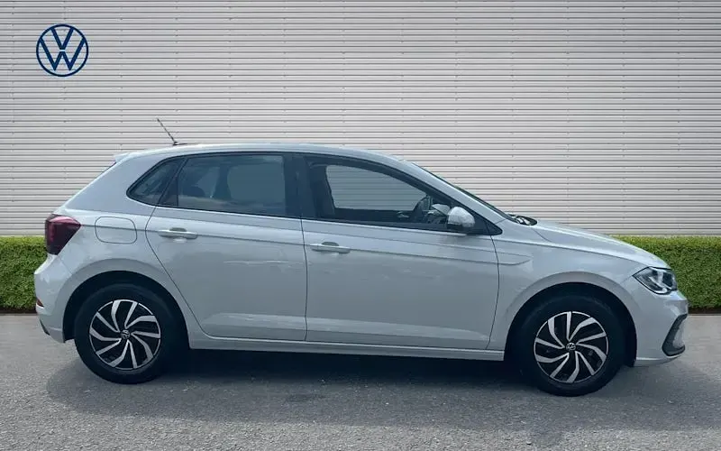 Used VW Polo Life 95 HP (69 kW) 2026 Hatchback