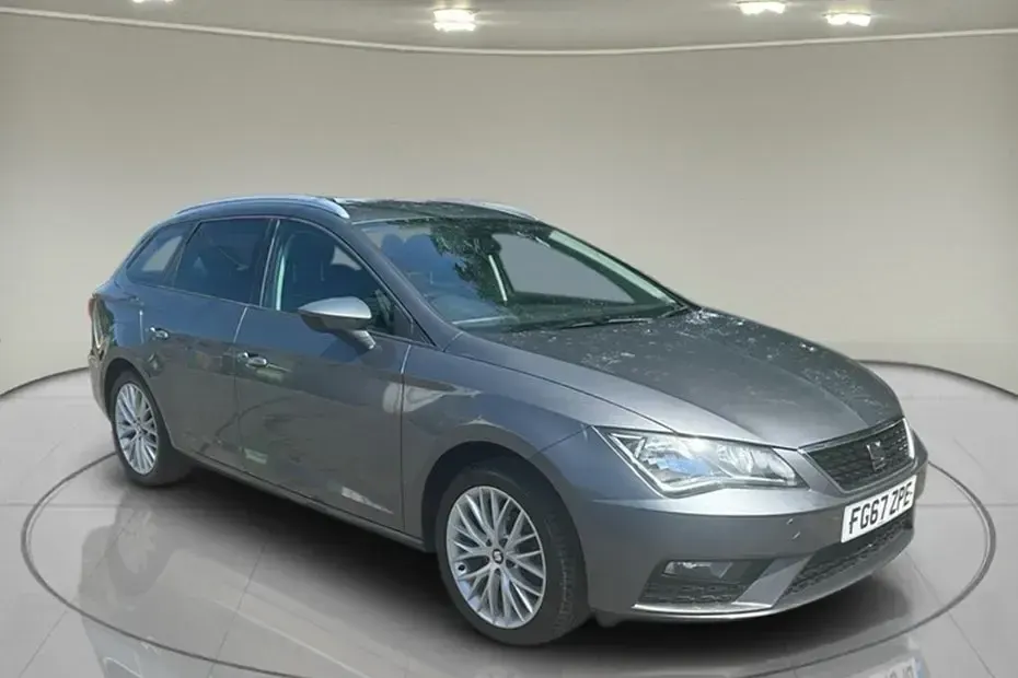 Used Seat Leon ST SE Dynamic 115 HP (84 kW) 2017 Grey Estate