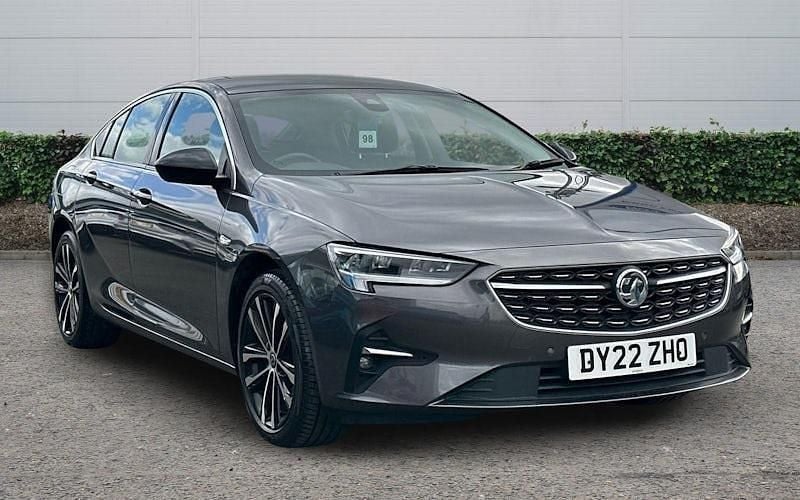 Used Vauxhall Insignia Edition 122 HP (89 kW) 2021 Grey Hatchback
