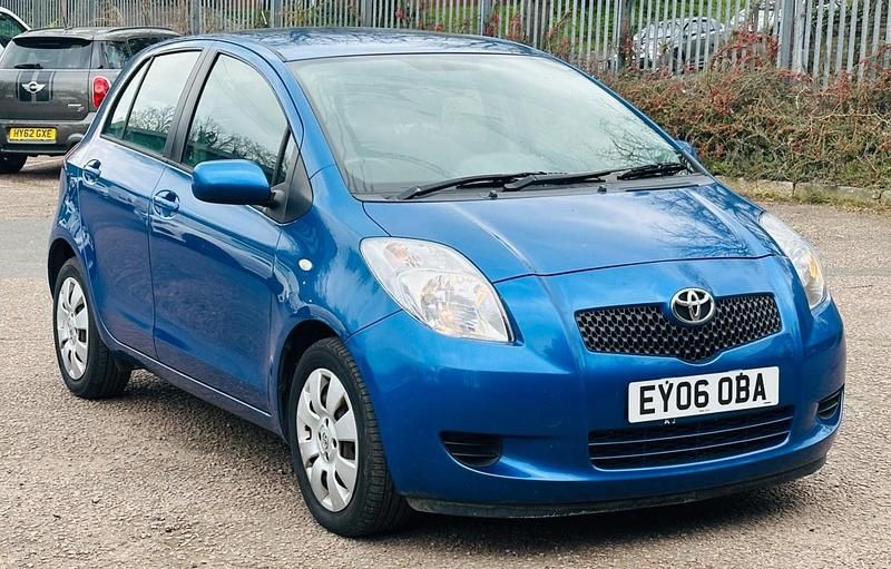 Used Toyota Yaris T3 85 HP (62 kW) 2006 Blue Hatchback