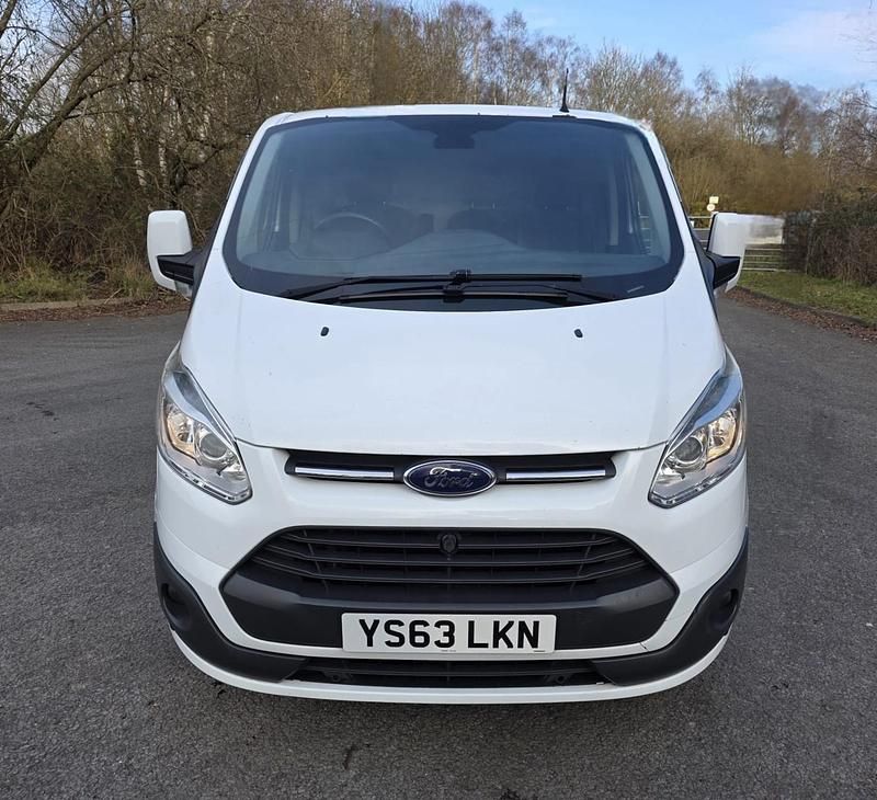 Usado Ford Transit Custom Limited 125 HP (91 kW) 2014 Branco Van
