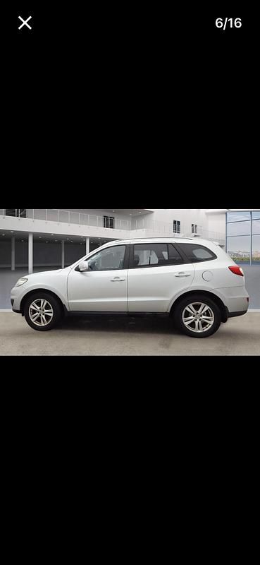 Used Hyundai Santa Fe Premium 197 HP (144 kW) 2011 Silver SUV