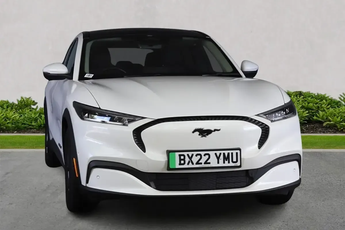 Used Ford Mustang Extended Range 294 HP (216 kW) 2022 White Hatchback