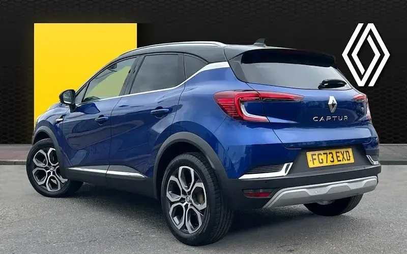 Second-hand Renault Captur Techno 91 CP (66 kW) 2023 Negru SUV