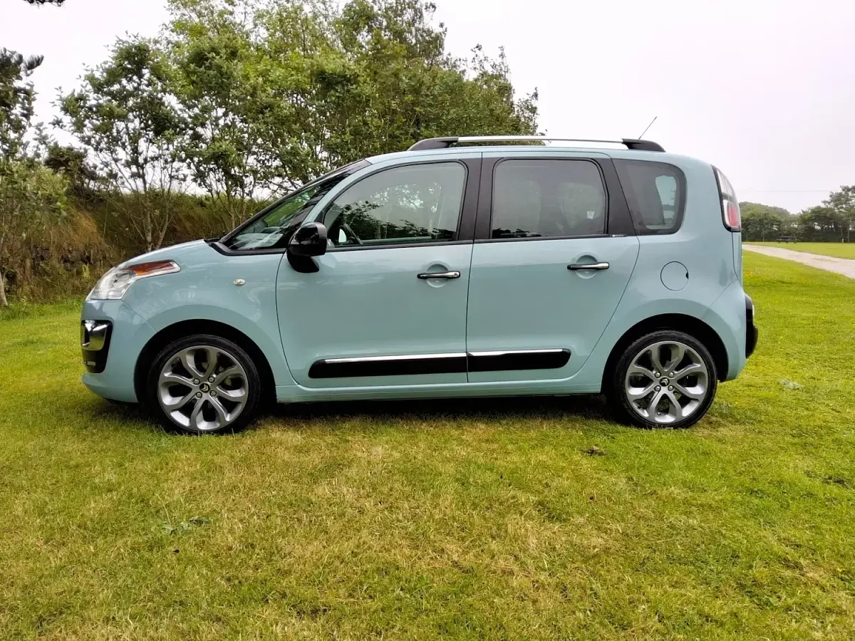 Used Citroën C3 Picasso Platinum 100 HP (73 kW) 2016 Blue MPV