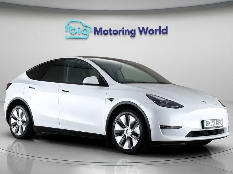 White Used 2022 Tesla Model Y Long Range AWD SUV | £23,300 (Good price) - Image 1/4