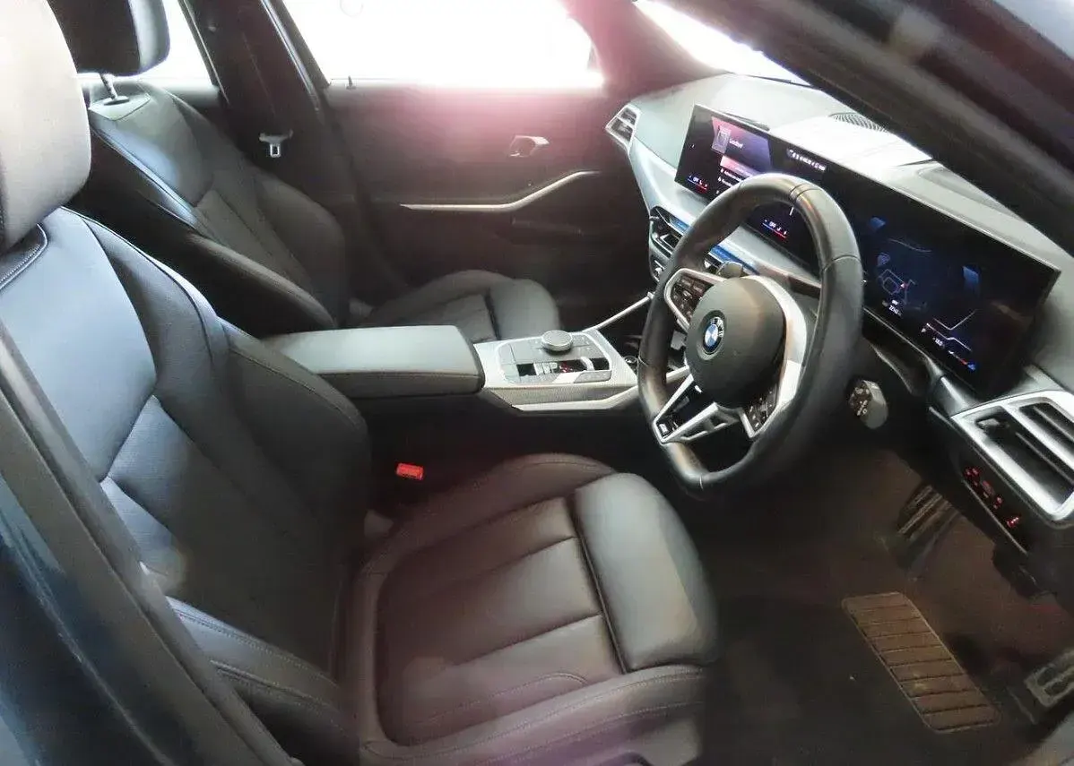 Used BMW 320 M Sport 181 HP (133 kW) 2025 Blue Estate